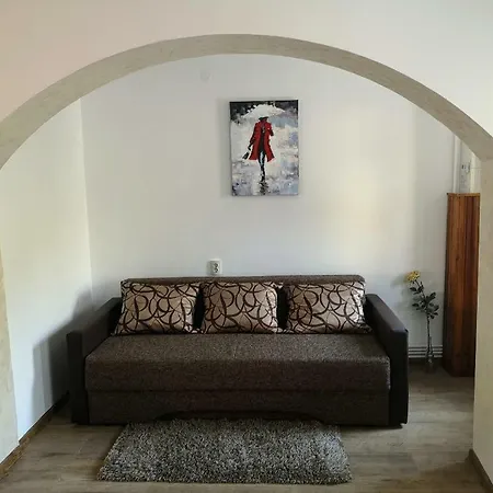 Clemence Apartment *